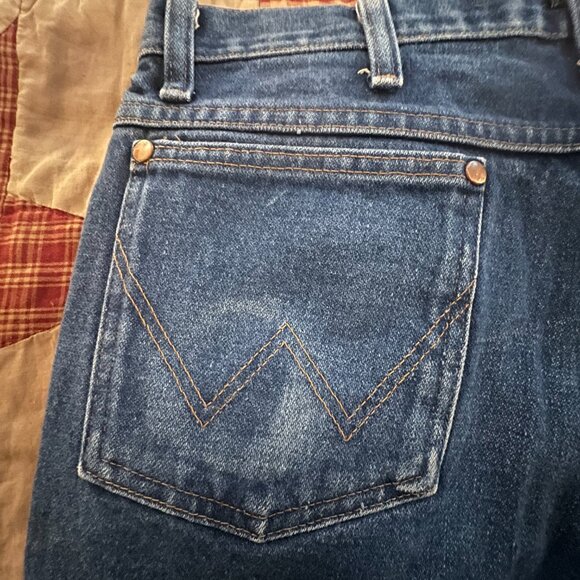 Wrangler - Picture 4 of 5